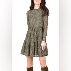 Molly Bracken Green Tiered Ruffled Long Sleeve Dress